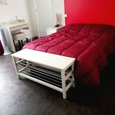 Chambre Avec Salle De Bain Privatisee Avec Petit Dejeuner Compris Auxonne Extérieur photo