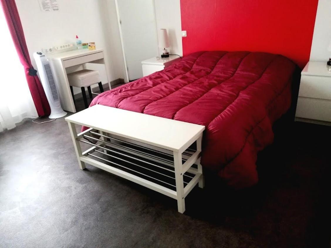 Chambre Avec Salle De Bain Privatisee Avec Petit Dejeuner Compris Auxonne Extérieur photo
